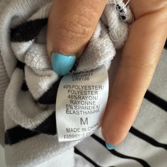 Chaser Black White Striped Cold Shoulder Pullover Sweater M - Picture 6 of 6